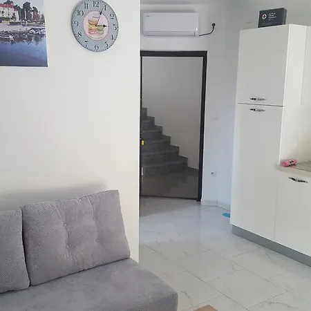 Apartment Pastuovic *
