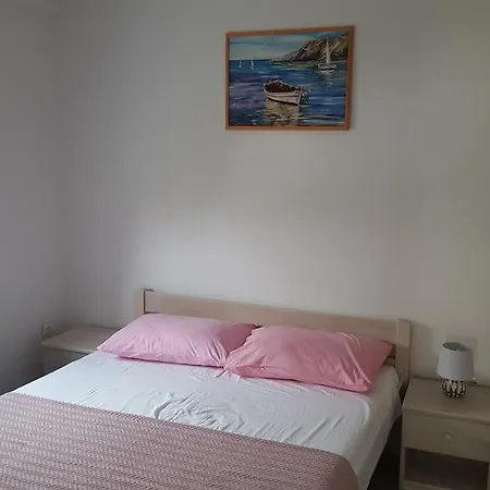 Pastuovic Apartment *